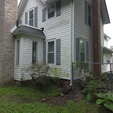 House-Washing-in-Poplar-Grove-IL-Restoring-Curb-Appeal-with-Professional-Soft-Washing 4
